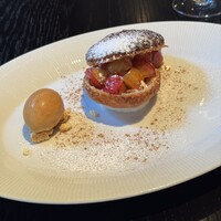 ラ・ボンヌターブル - 