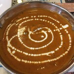 インド料理 パリワル - いつもヤングなお客さんが注文していて気になっていたバターチキンカレー(甘いけどサラッとくどくなくて良い！)