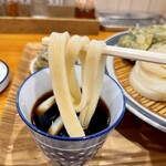 手打ちうどん 上を向いて - 