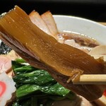 拉麺 生姜と肉 - 極太メンマ