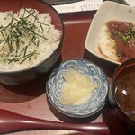 嘉文 - まぐろ山かけ丼