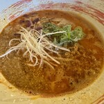 鯛の夢 - 鶏肉（こっちではひねという）の親鳥の鶏ミンチはコリコリとした食感！メニューは「おやおもい」といいます。