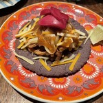 マリーズ ラム - 忘れた（1番人気のタコス。豚肉のオレンジ煮？）