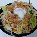 伝説のすた丼屋 - 料理写真:背脂やさい炒めすた丼①