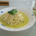 トレジャーリバー ブックカフェ - しらすのペペロンチーノ