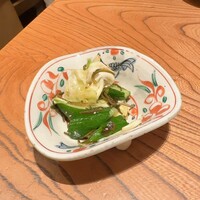 鰻う おか冨士 - お代わり自由のお漬物♪