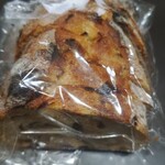 ル・プチメック 日比谷店 - クランベリーとヘーゼルナッツハーフ（４３０円）