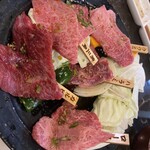炭火焼肉 楽牛園 - 