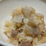 USHIGORO S. - トリュフと牛ヒレの土鍋ご飯