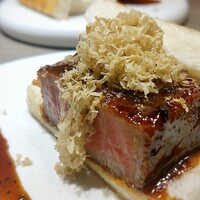 USHIGORO S. GINZA - シャトーブリアンカツサンド トリュフ添え