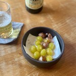 お蕎麦 結 - 秋らしい炒り銀杏は赤星にベストマッチ