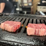 焼肉やっちゃん 茅場町店 - 上ハラミ(ワサビ)見て、この厚さ！！