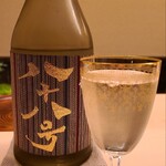 道人 - お酒⑤黒龍 八十八号 限定品(福井)
      米品種:兵庫県東条産山田錦100%、精米歩合:35%