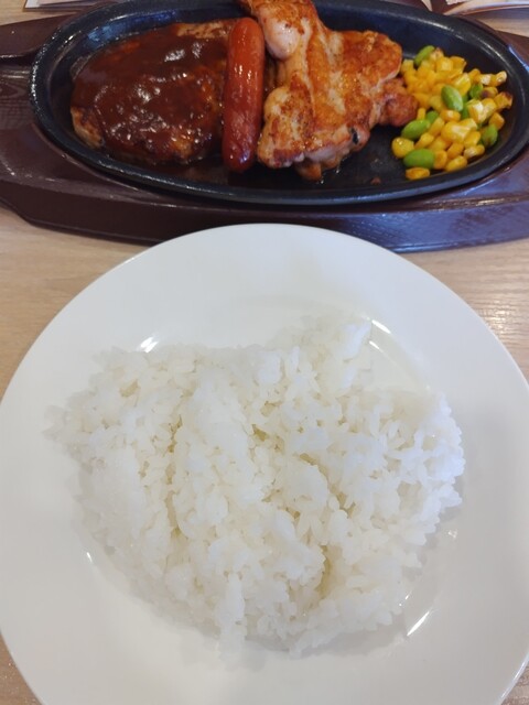 ガスト 横手店 &ndash; 横手市のファミレスで手軽に美味しい食事を楽しむ