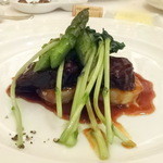 ル・ブルギニオン - 牛ほほ肉マディラワイン煮