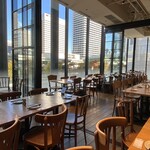 フェスティバール＆ビアホール - 開放感溢れる空間