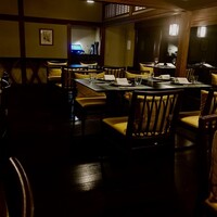 レストラン 翠葉 - レストランもとても落ち着いた雰囲気でほぼ料亭に近い印象。