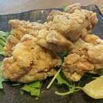 抹茶カフェハチ - 唐揚げは塩こうじで下味が付いています