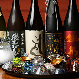 "An Abundant Selection of Sake and Wine Available ◆ Including the Popular Sapporo Classic."