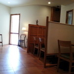 Osteria YOSHIE - 店内です。