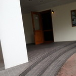 Osteria YOSHIE - 入口です。