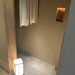 日本橋海鮮丼 つじ半 - 出入り口