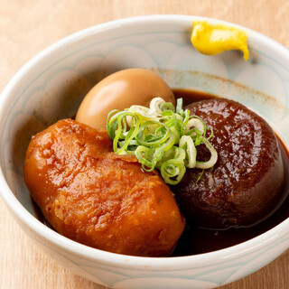 名古屋飯を堪能◆名物カツや味噌おでん、多彩な一品料理が充実！