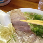 来来 - 14年5月。ラーメン1杯目。チャーシュー。