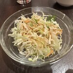 洋食キッチン シャトー - 【2024.12.2(月)】ふわとろオムライス（並盛・ライス150g）1,080円のミニサラダ