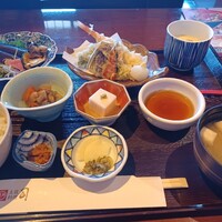 土佐料理 司 阪急グランドビル店 - 天ぷらタタキランチ