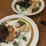 焼肉・鉄板焼ステーキ 橘通りミヤチクAPAS - ホタテ。シェアしないと言ったけど別れてきちゃった。