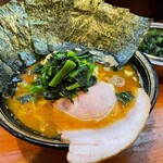 ラーメン 末廣家 - ラーメン（中盛・のり・ほうれん草）