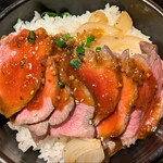 バルデエスパーニャ トロ - ローストビーフ丼