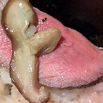 バルデエスパーニャ トロ - 椎茸スライス一欠片