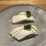 274681706 - 石鯛の上につくね芋を軽く蒸してそえている一品