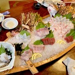 活魚料理一徳 - 活け造り舟盛り