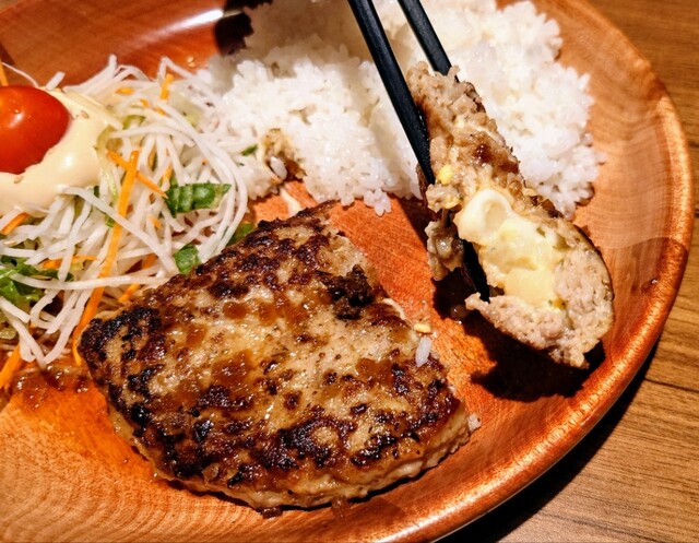 びっくりドンキー 木製ディッシュプレート　2枚セット Amazon | VANILLA びっくりドンキー ディッシュ皿 直径約27cm 2枚