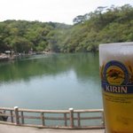 Hagi Ikeike Chaya - 明神池とビール　（写真提供　萩の写真家　中原氏)