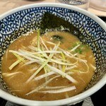 麺屋一燈 - 旨味の濃い、超濃厚つけスープ