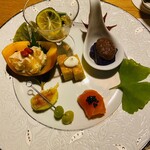 温泉山荘 だいこんの花 - 前菜盛り合わせ　柿が美味しすぎた