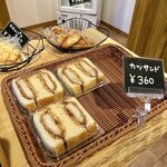 焼きたてパン工房 かえでの木 - 
