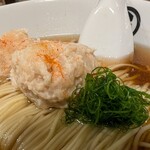 HACHI - 肉団子がトッピング