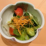 ステーキハウス キッチンリボン - ヒレ肉たたきの卵ダレをかけていただく