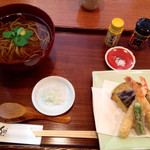 手打そば仁水 - 天ぷらそば　