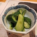 宮城の魚と赤酢のお寿司 魚が肴 - サービスでいただいた胡瓜の山葵漬け