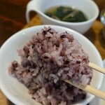 キッチン ブルー グローブ - モチモチな黒米、好みです