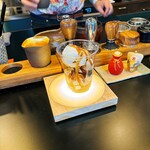 YutaCafe & DivaRoaster - 