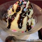 喫茶ゴードン - アイスクリーム   440円