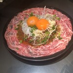 焼肉ホルモン 風土. - 黄身2つが映える
