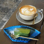 あきの珈琲 - カフェラテ（550円） まっちゃテリヰヌ（550円）